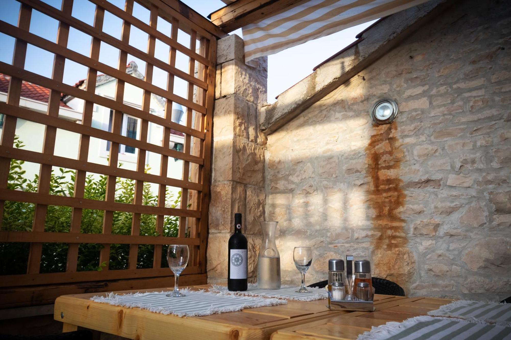 Taverna & Rooms Сутиван Экстерьер фото